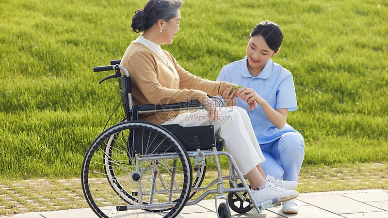 上海老年助餐卡充值优惠，如何享受政策红利？**